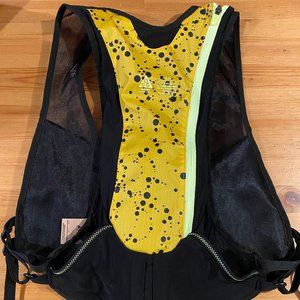 Nike ACG Running Vest